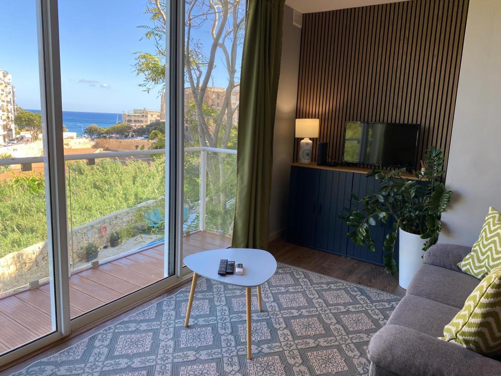 St Julians Seaviews Hilltop House Saint Julian's